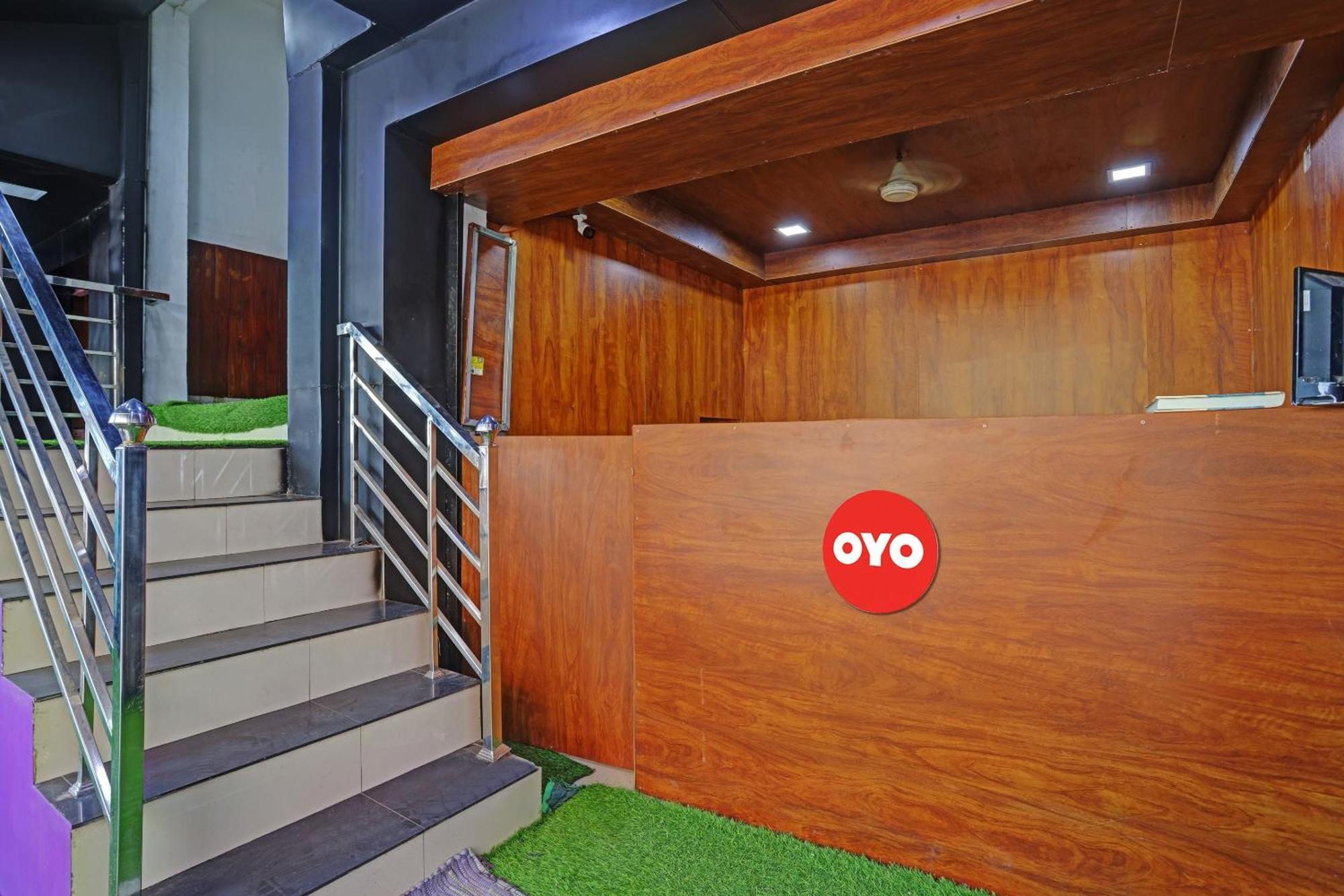 Hotel O Safa Inn Trippapur Esterno foto