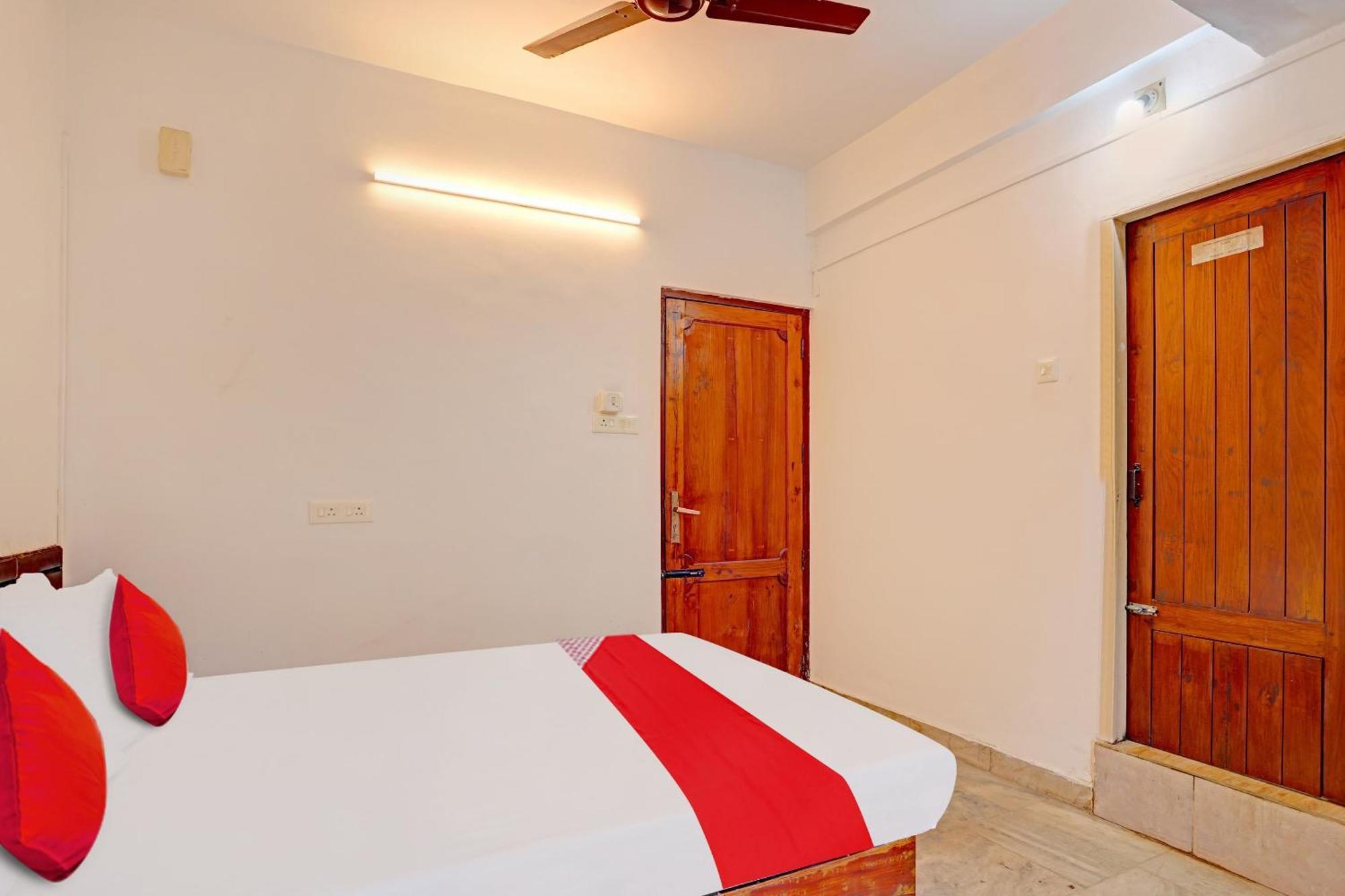 Hotel O Safa Inn Trippapur Esterno foto