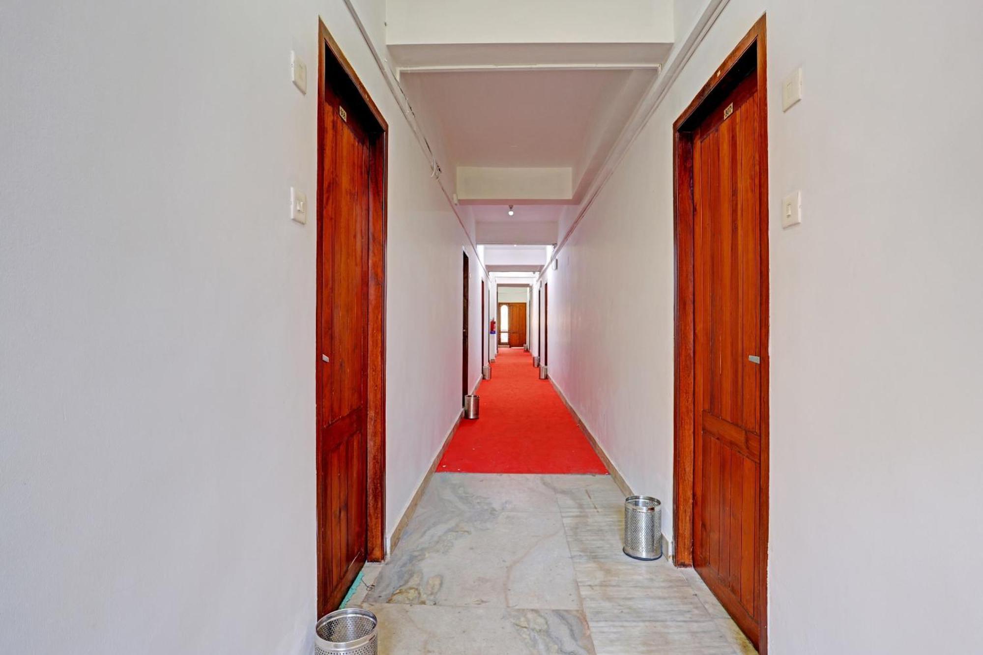 Hotel O Safa Inn Trippapur Esterno foto