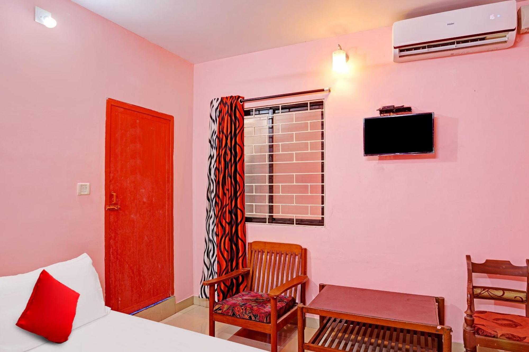Hotel O Safa Inn Trippapur Esterno foto